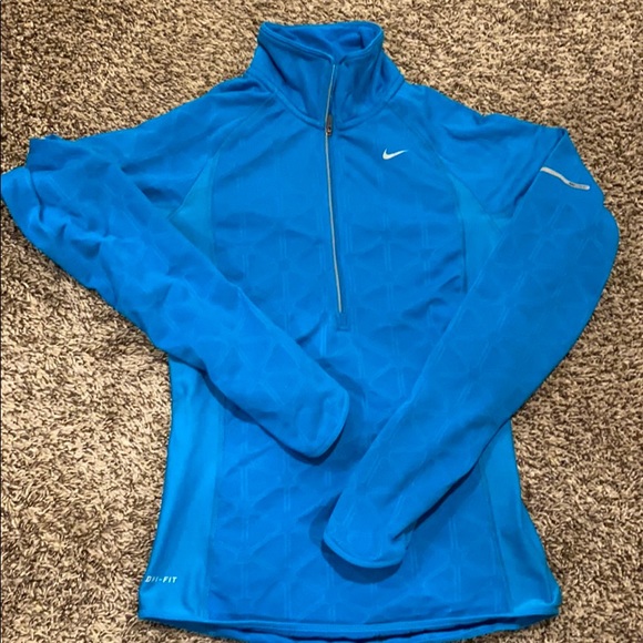 Nike Tops - Nike Run half zip pullover